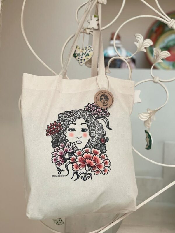 Tote bag mujer oriental claveles